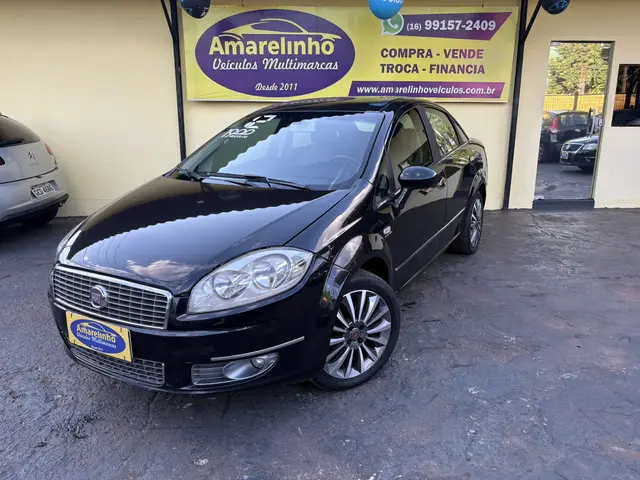 Carro Fiat Linea 2012 Absolute 1.8 16V Dualogic (Flex)