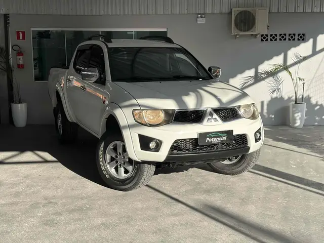 Carro Mitsubishi L200 Triton Sport 2012 3.2 DI-D 4x4
