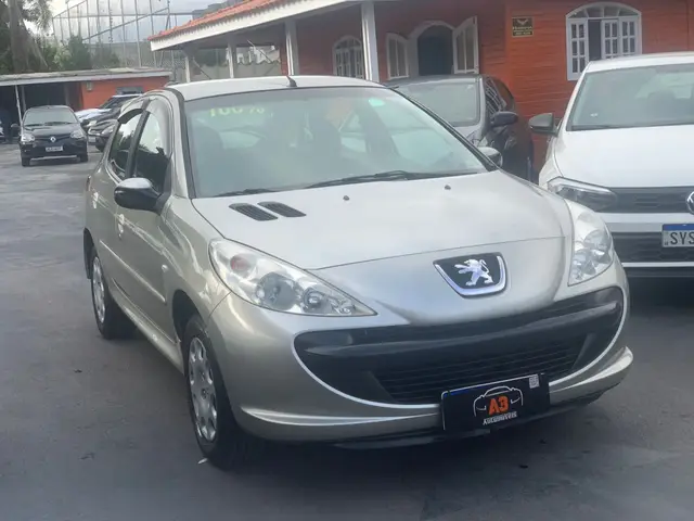 Carro Peugeot 207 2010 Hatch XR 1.4 8V (flex) 4p