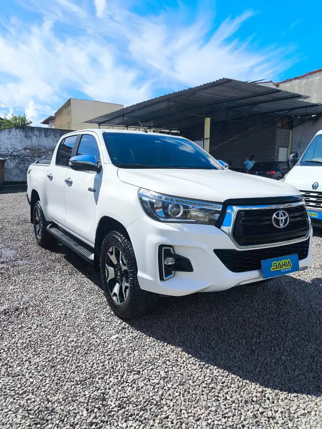 Carro Toyota Hilux Cabine Dupla 2019 Hilux 2.8 TDI SRX CD 4x4 (Aut)