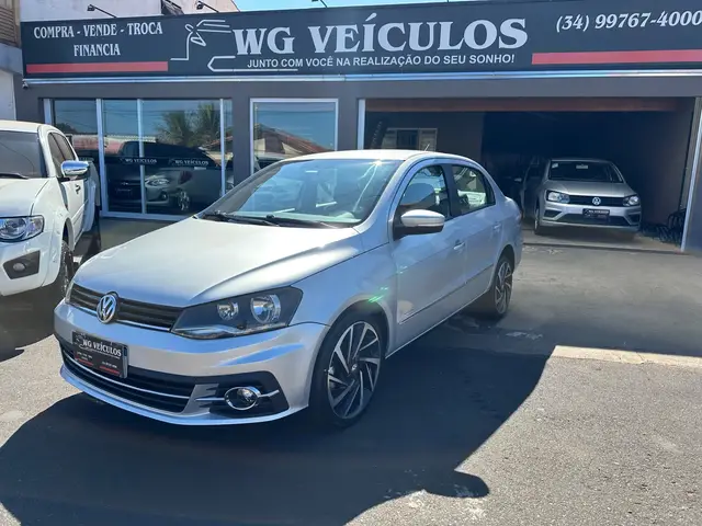 Carro Volkswagen Voyage 2014 1.6 VHT Highline (Flex)