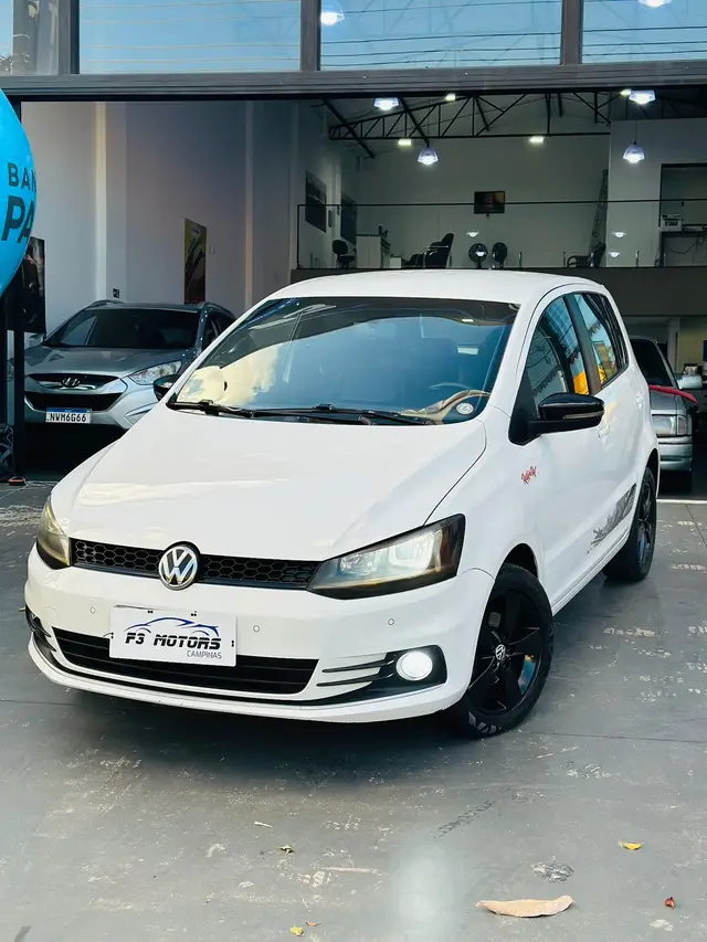 Carro Volkswagen Fox 2016 1.6 MSI Rock in Rio (Flex)