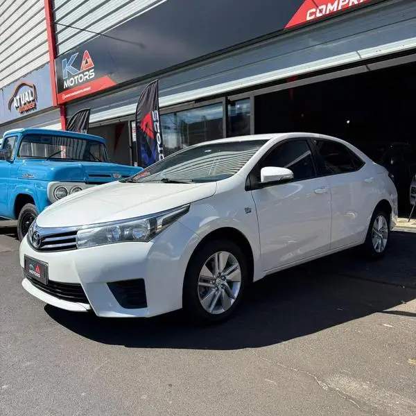 Carro Toyota Corolla 2016 1.8 GLi (Aut.)