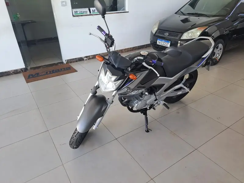 Yamaha Black Edition