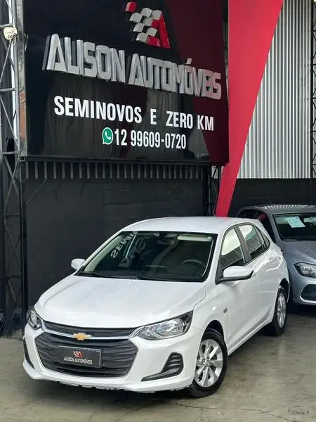 Carro Chevrolet Onix 2023 LT 1.0