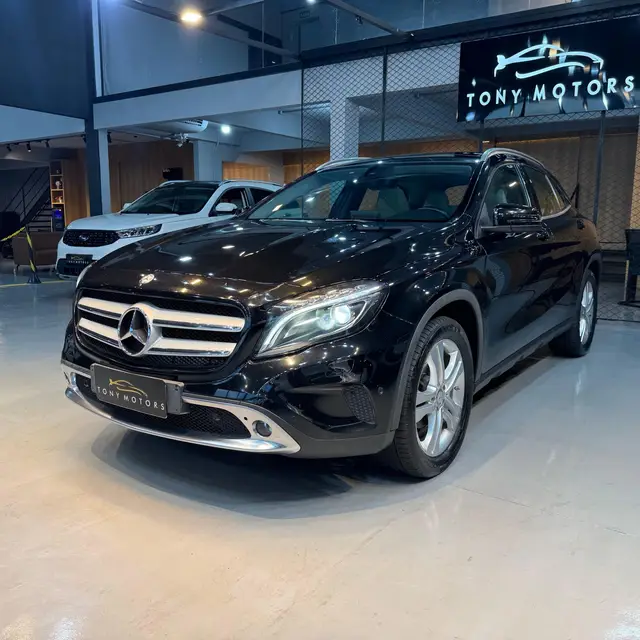 Carro Mercedes-Benz GLA 200 2017 GLA 200 1.6 Enduro
