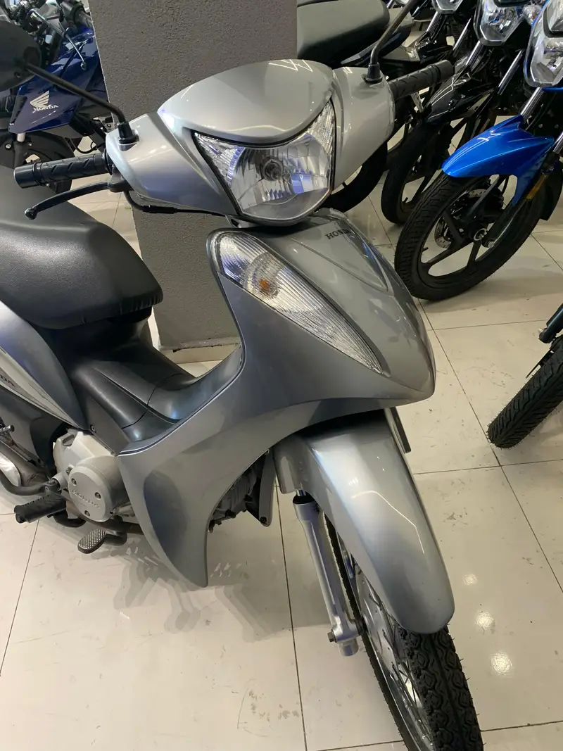 Honda Biz 125i ES