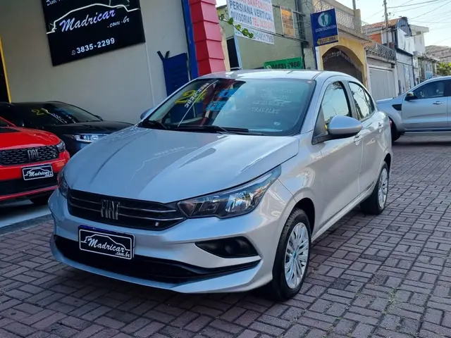Carro Fiat Cronos 2024 Drive 1.3