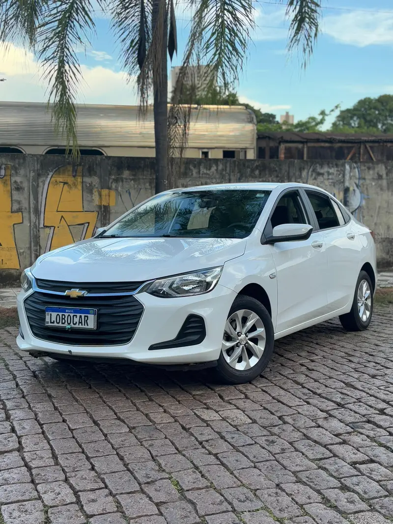 Chevrolet Onix Plus LT 1.0