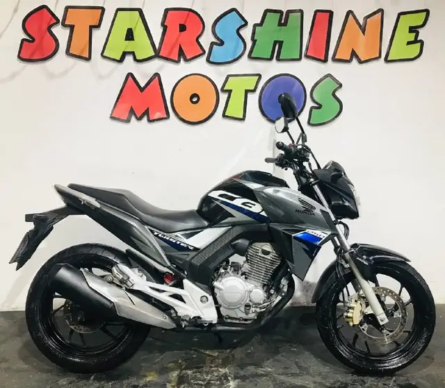 Moto Honda CB 250F Twister 2019 Standard