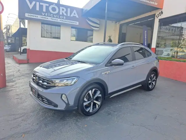 Carro Volkswagen Nivus 2023 Highline 200 TSI