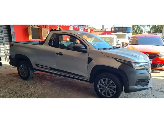 Carro Fiat Strada 2023 Endurance 1.4 Cabine Plus (Flex)