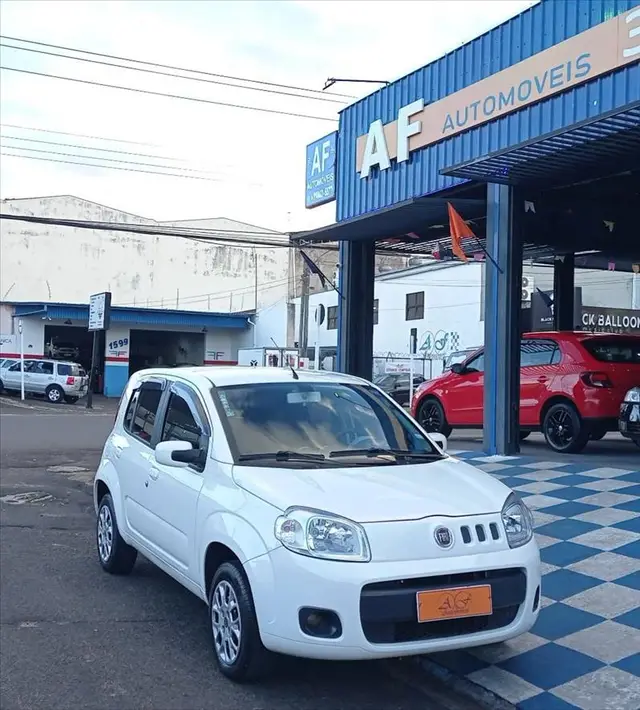 Carro Fiat Uno 2013 Economy 1.4 8V (Flex) 4P