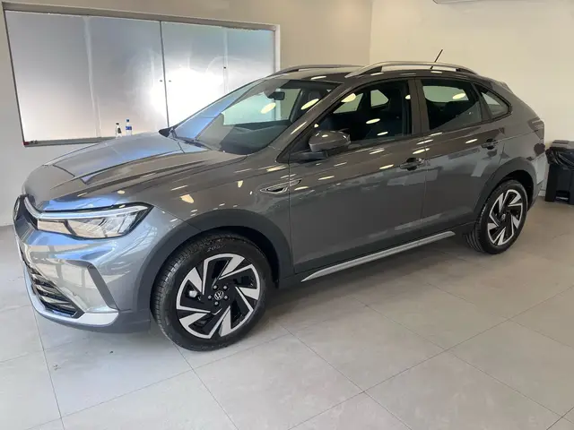 Carro Volkswagen Nivus 2025 Highline 200 TSI