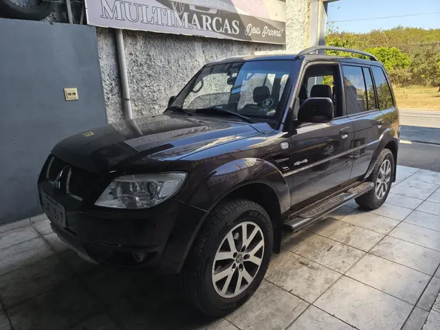 Carro Mitsubishi Pajero TR4 2013 2.0 16V 4X4 (Flex) (Aut)