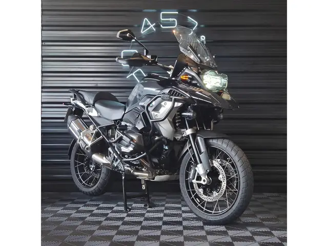Carro BMW R 1250 GS 2023 Premium Triple Black
