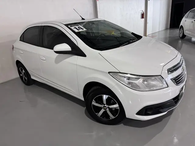 Carro Chevrolet Onix 2014 1.0 LT SPE/4