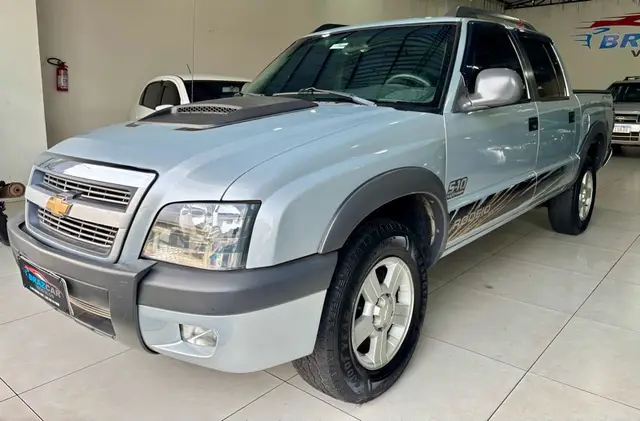 Carro Chevrolet S10 Cabine Dupla 2011 S10 Rodeio 2.4 Flexpower 4X2 (Cab Dupla)