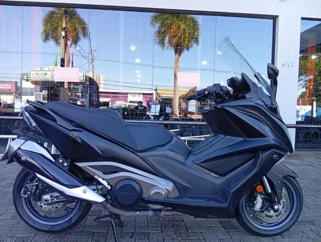 Carro Kymco Kymco 2021 AK 550i ABS