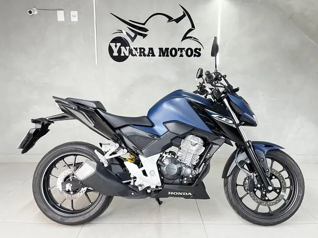 Moto Honda CB 300F Twister 2025 (ABS)