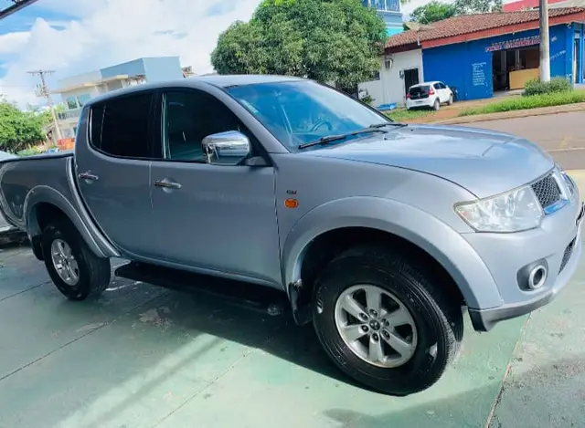 Carro Mitsubishi L200 Triton 2013 3.2 DI-D 4x4