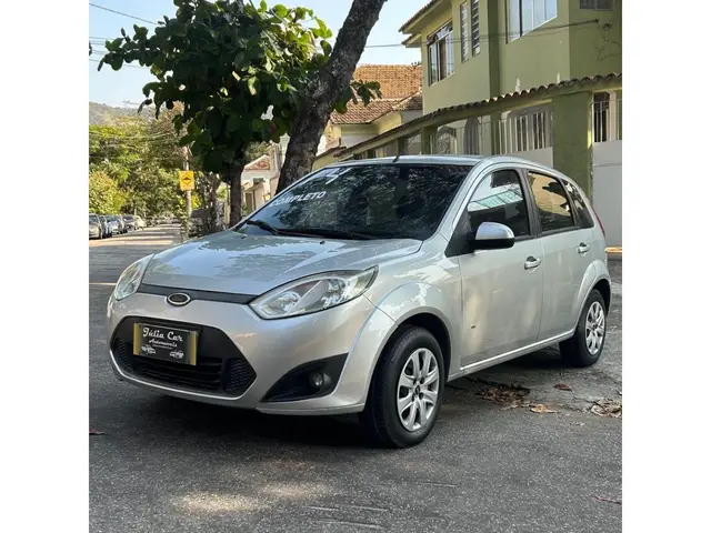 Carro Ford Fiesta Hatch 2014 SE 1.0 RoCam (Flex)