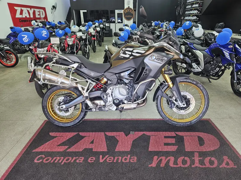 BMW Adventure Premium