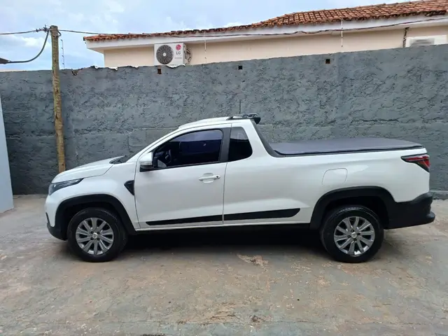 Carro Fiat Strada 2022 Freedom 1.3 CS Plus (Flex)