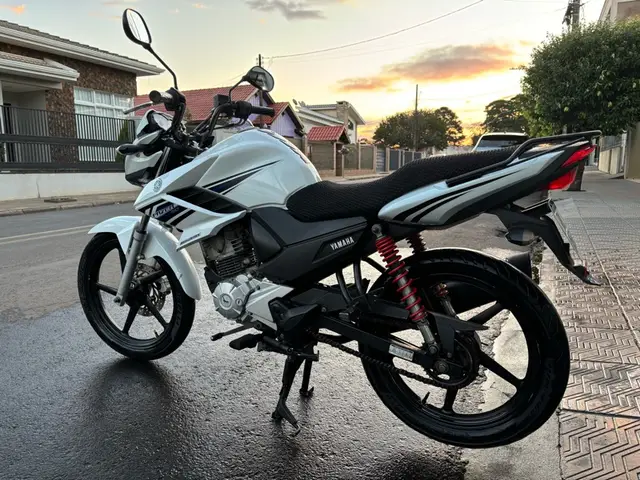 Moto Yamaha YS 150 Fazer 2015 SED/ FLEX