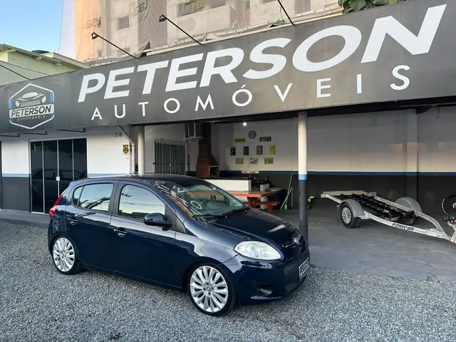 Carro Fiat Palio 2014 Attractive 1.0 Evo (Flex)