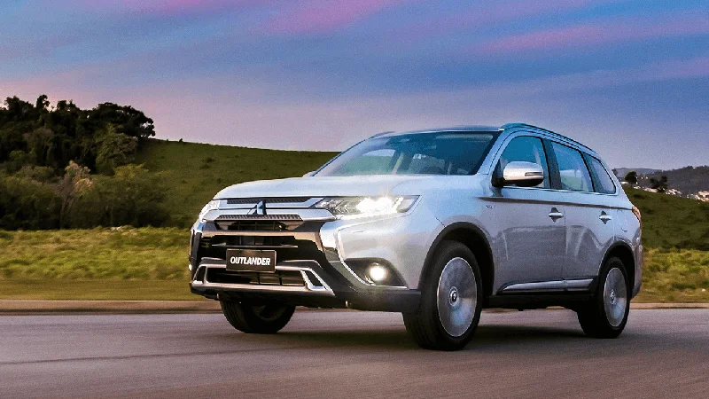 Mitsubishi Outlander HPE-S 2.2 diesel 4WD (Aut)