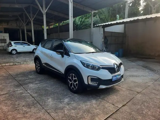 Carro Renault Captur 2021 BOSE 1.6 16v SCe CVT (Flex)