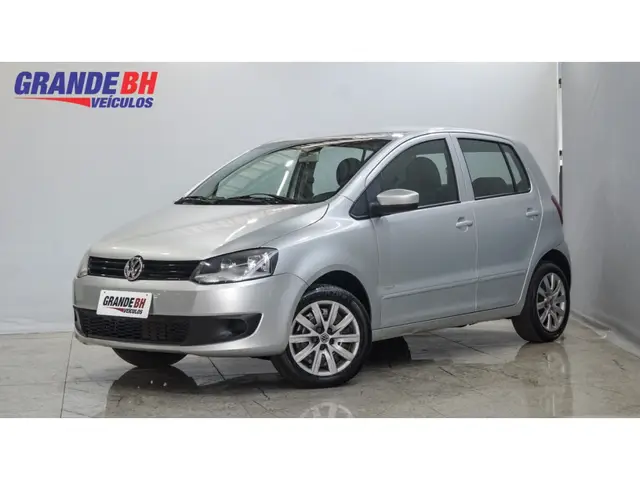 Carro Volkswagen Fox 2011 1.0 8V (Flex) 4p