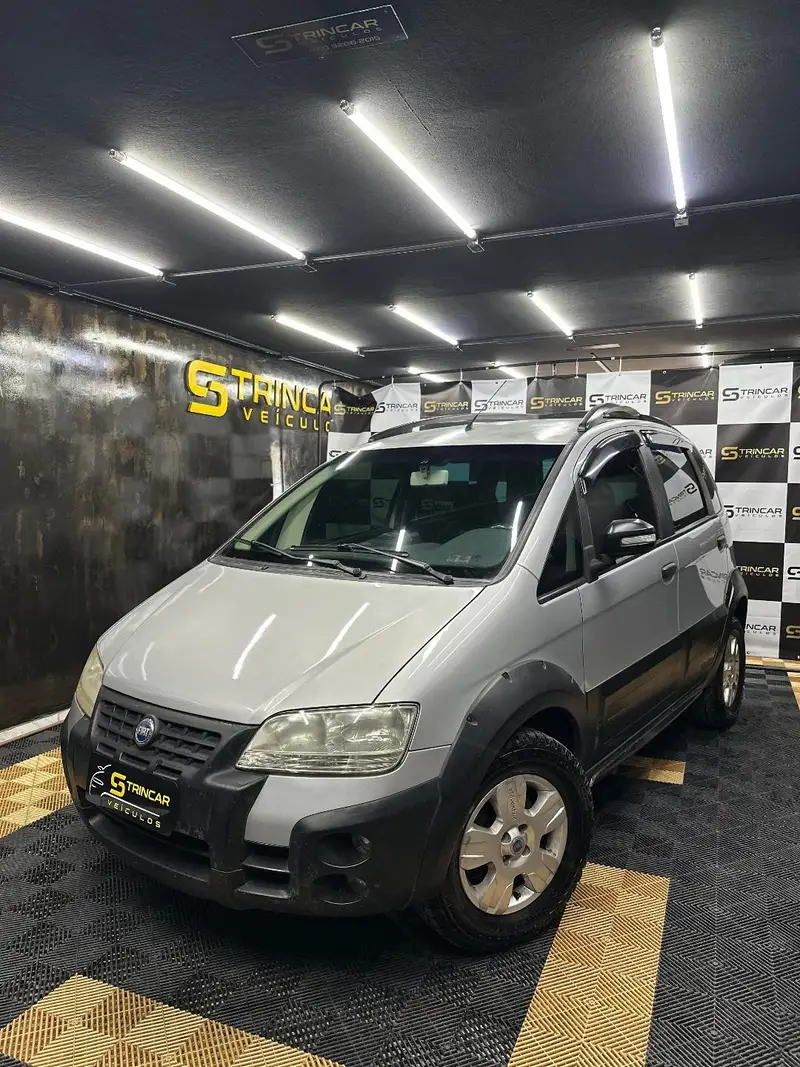 Fiat Idea Adventure 1.8 (Flex)