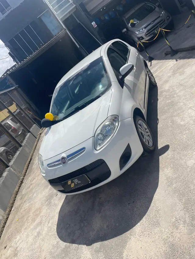 Carro Fiat Palio 2015 Attractive 1.0 Evo (Flex)