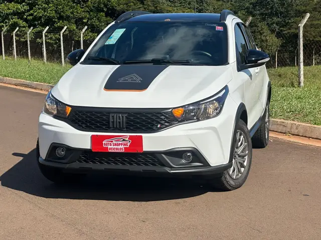 Carro Fiat Argo 2023 Trekking 1.3 (Flex)