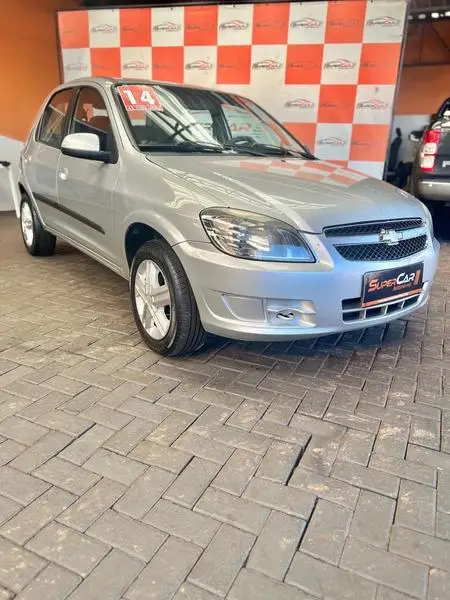 Carro Chevrolet Celta 2014 Advantage 1.0 (Flex)