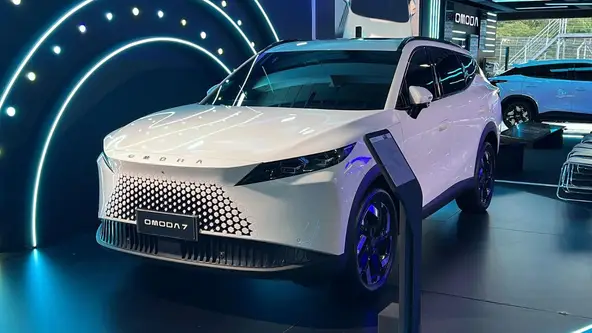 SUV chinês é “versão” urbana do Jaecoo 7 e vira ao Brasil ainda este ano