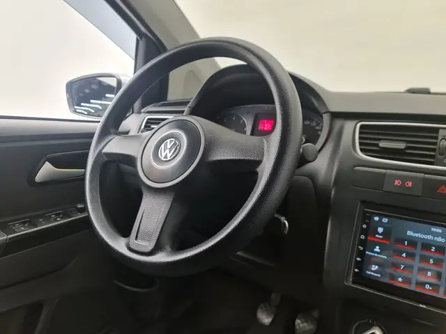 Carro Volkswagen Fox 2013 1.6 VHT I-Motion (Flex)