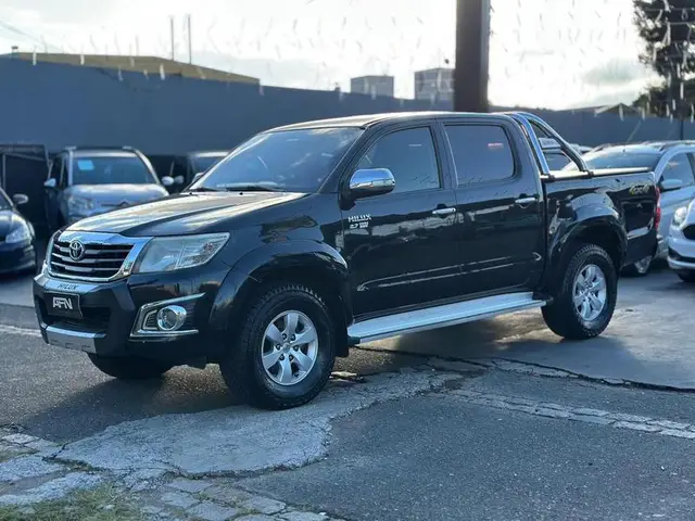 Carro Toyota Hilux Cabine Dupla 2013 Hilux 2.7 4x4 CD STD (Flex)