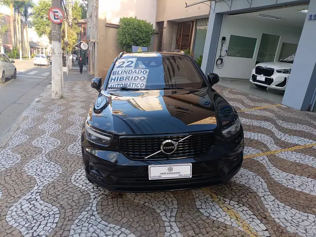 Carro Volvo XC40 2022 R-Design T5 1.5
