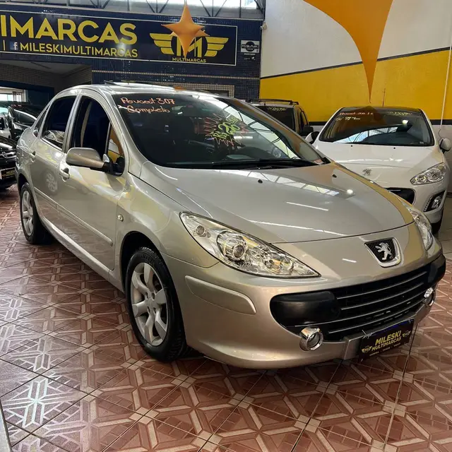 Carro Peugeot 307 2010 Hatch. Presence Pack 1.6 16V (flex)