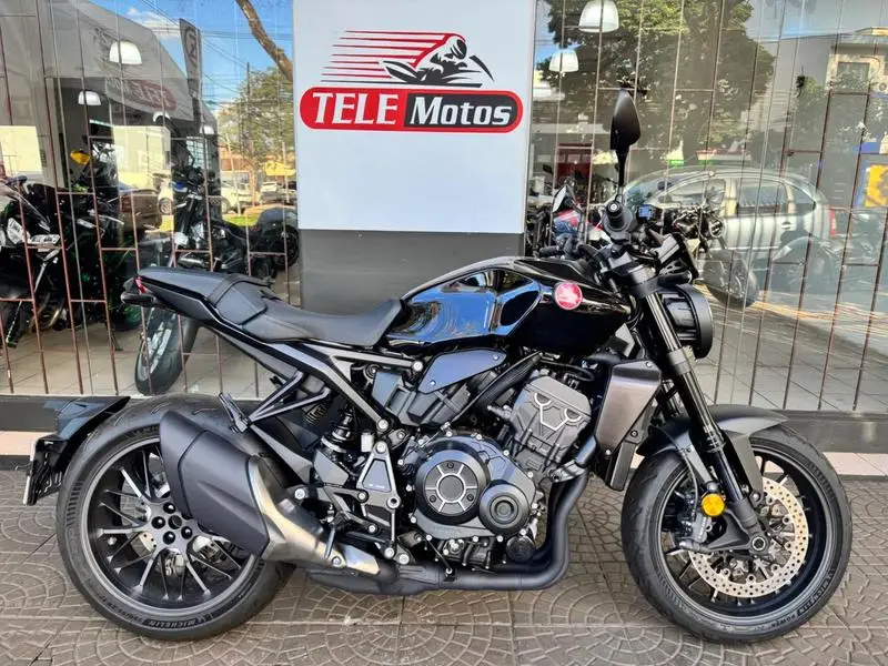 Honda CB 1000R Black Edition