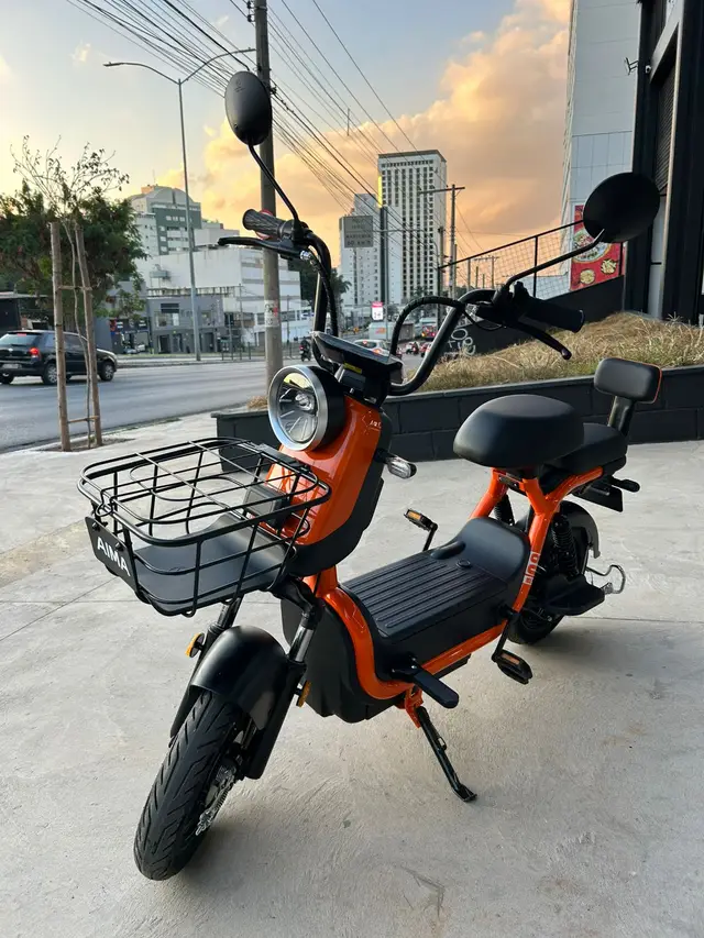 Carro Aima Kuyan 2025 Kuyan