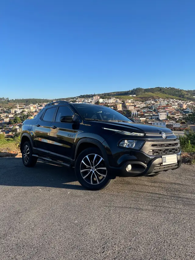 Carro Fiat Toro 2021 Ultra 2.0 16V 4x4 Diesel Aut.