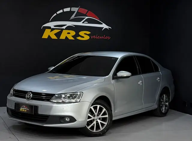 Carro Volkswagen Jetta 2014 2.0 Comfortline (Flex)