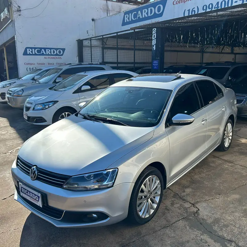 Volkswagen Jetta 2.0 TSI Highline DSG