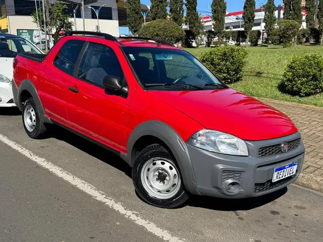 Carro Fiat Strada 2015 Working Celeb.1.4 Fire Flex 8V CD