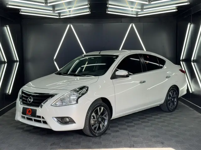 Carro Nissan Versa 2017 1.6 16V SL FlexStart CVT (Flex)
