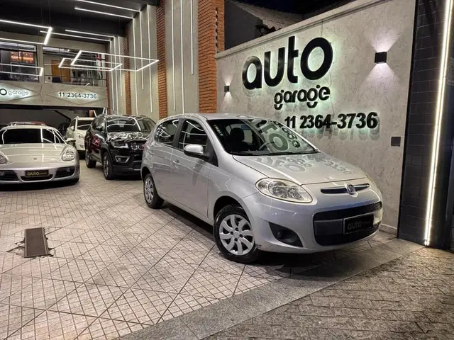 Carro Fiat Palio 2013 Attractive 1.4 8V (Flex)